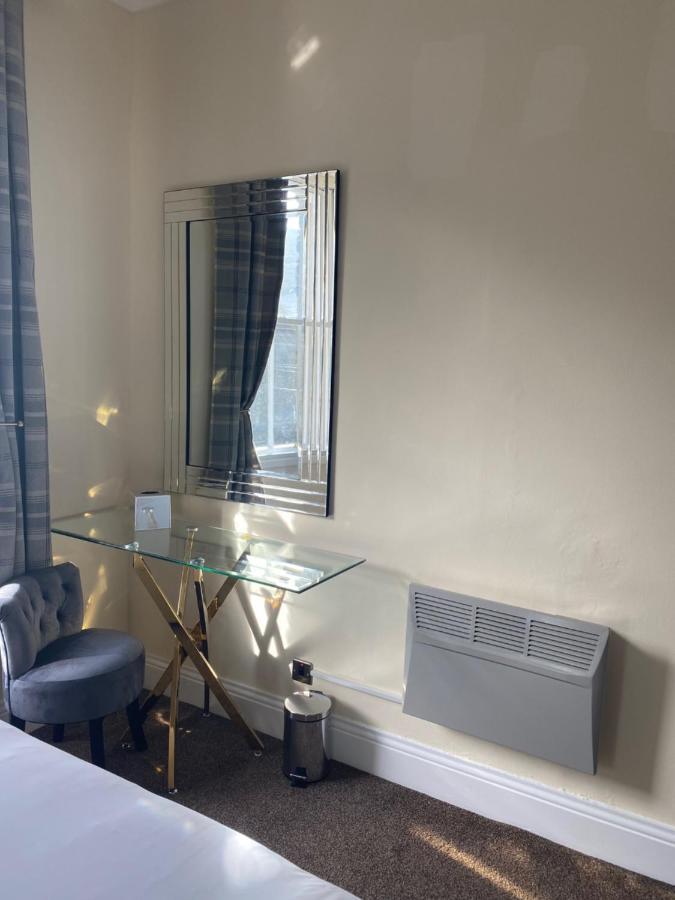 Merewyke Boutique Luxury Family Apartment Sleeps 4 , Central Location Windermere Dış mekan fotoğraf