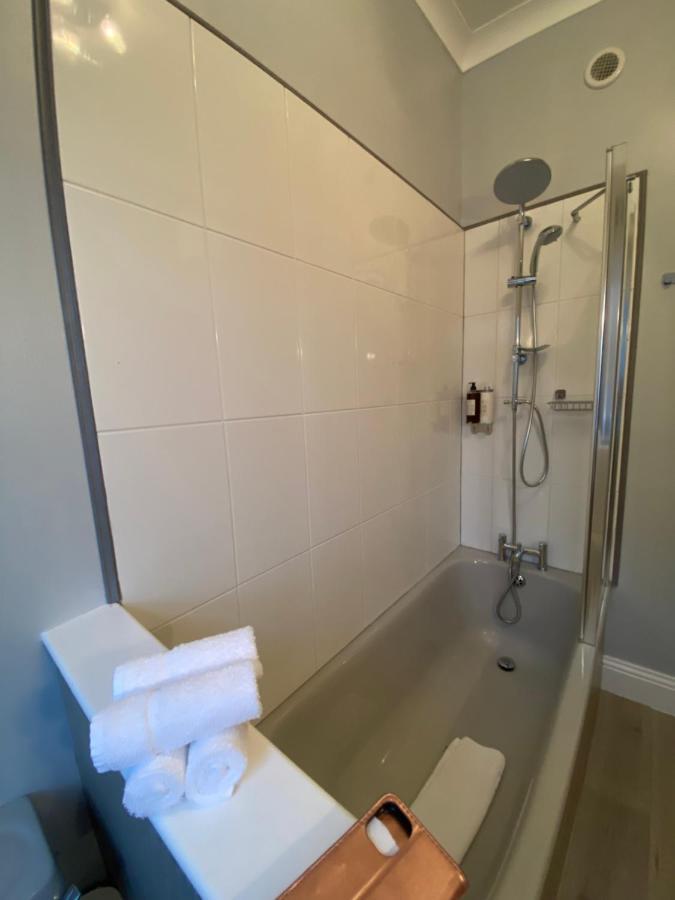 Merewyke Boutique Luxury Family Apartment Sleeps 4 , Central Location Windermere Dış mekan fotoğraf