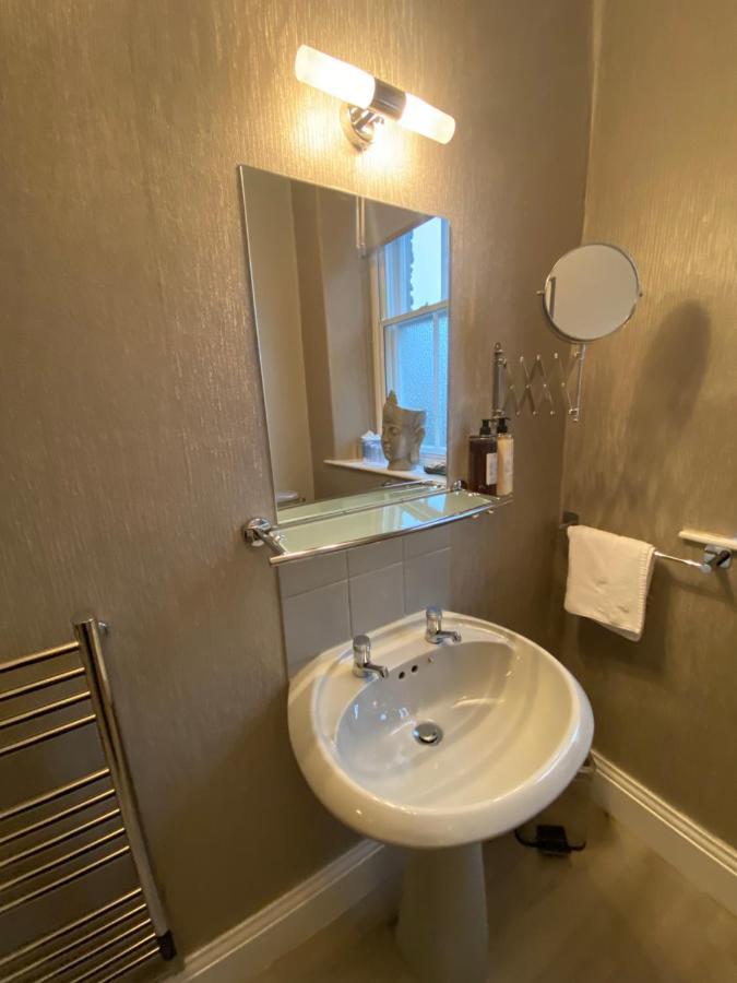 Merewyke Boutique Luxury Family Apartment Sleeps 4 , Central Location Windermere Dış mekan fotoğraf